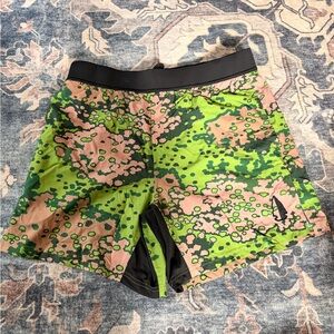 Men’s large Tachuntfish shorts